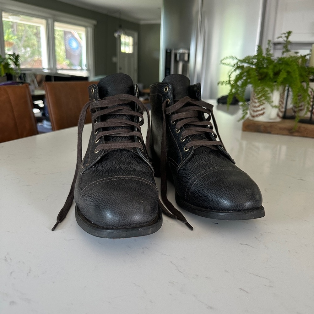 Allen Edmonds Promontory Point Pebbled Black Boots - Picture 2 of 8